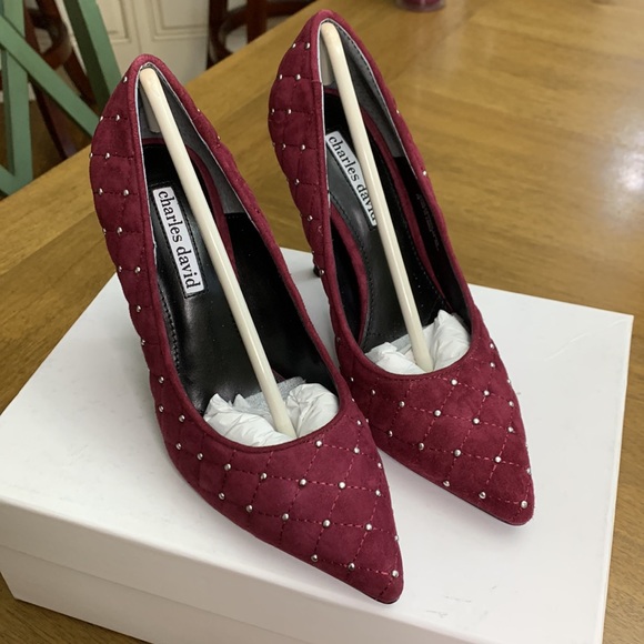 NWT Charles David Castle Studded Heels 5 Cabernet - Picture 2 of 12